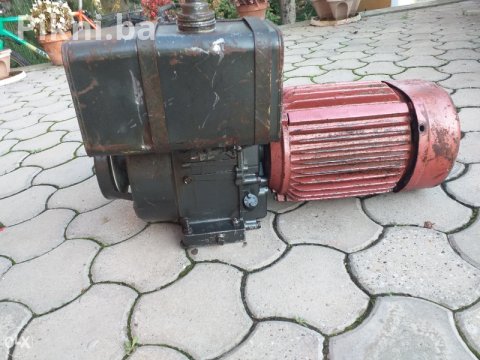 Agregat na benzin sa motorom BRIGGS & STRATTON 8HP 7