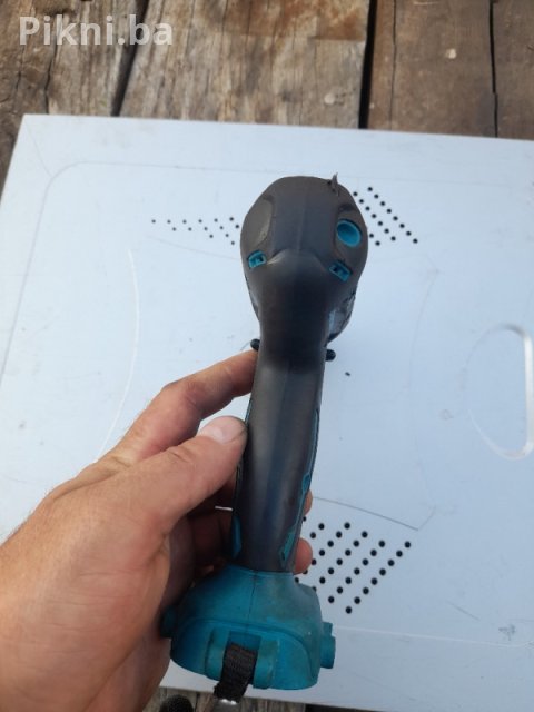 Hitna prodaja: Makita 24V aku bušilica - samo 30 KM!