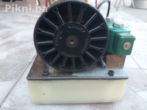 Povoljno! Hidraulična pumpa 220V - S magnetnim ventilima i rezerv 8
