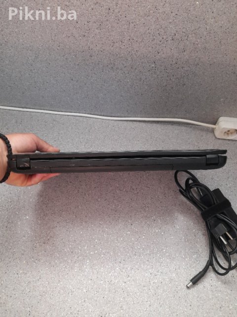 HIT PONUDA! Compaq CQ58 Laptop BATERIJA DRŽI PREKO 4H! 4GB RAM-a