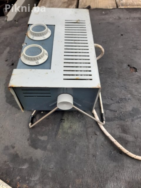 Grijalica 1200W - Jaka i robusna za radionice i garaže! 6