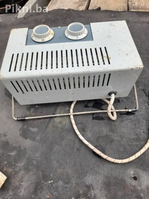 Grijalica 1200W - Jaka i robusna za radionice i garaže! 5