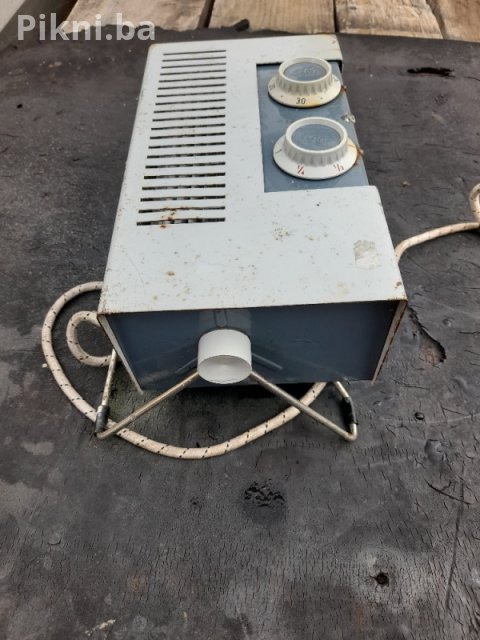 Grijalica 1200W - Jaka i robusna za radionice i garaže! 4