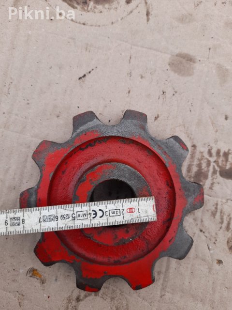 Zupcanik zupcanici djelovi kombajn traktor imt 7