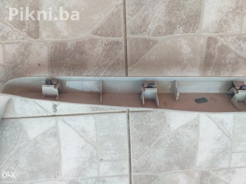 Plastika zadnjeg gepeka golf 5 4