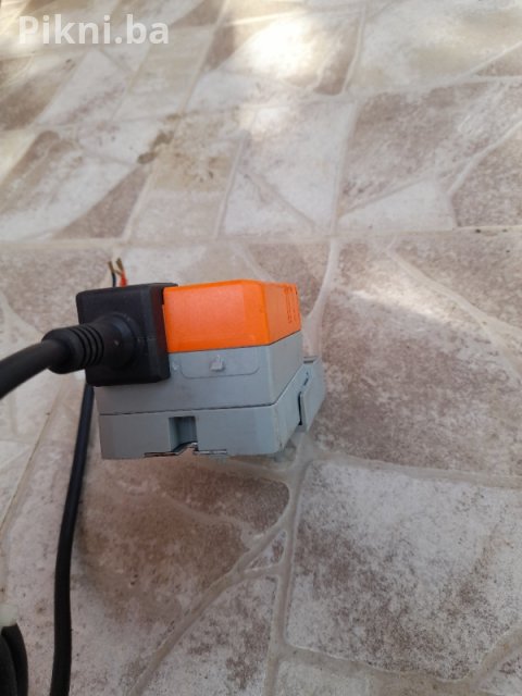 BELIMO LR24A-SR Aktuator za HVAC - 24V regulacije signala 4
