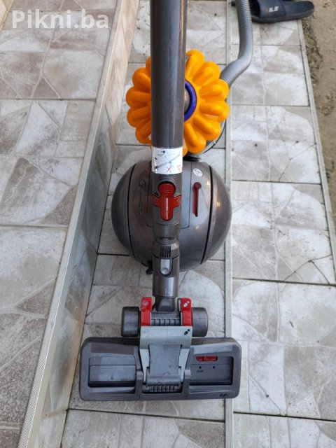 Snažan Usisivač DYSON DC33c ErP 750W 11