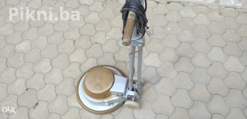 Masina za pranje tepiha podova poliranje pranje 10
