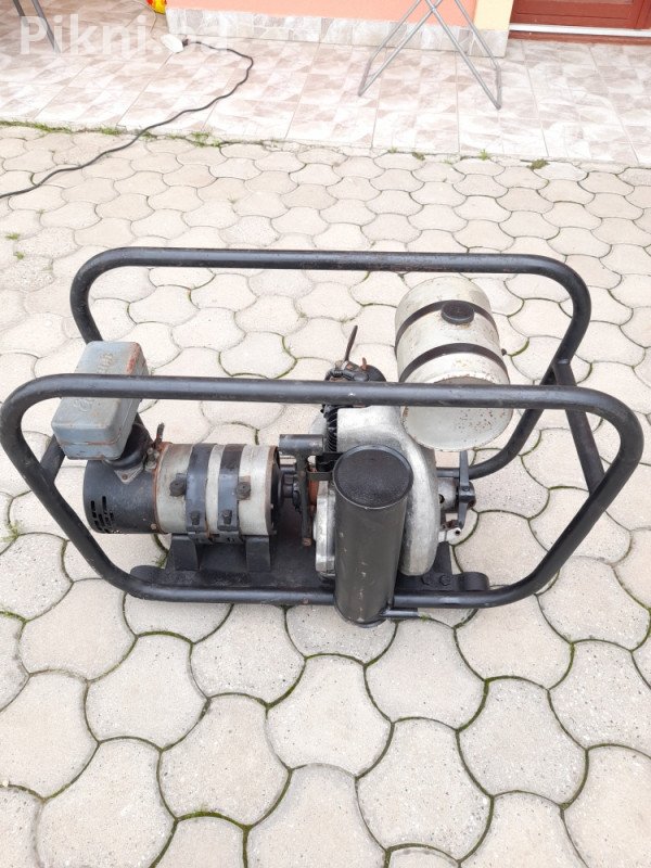 AGREGAT BOSCH za struju na benzin 2,6kw germanu 250 KM