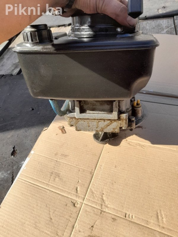 Motor kosacice TECUMSEH 3.5 hp kosilice dijelovi 130 KM