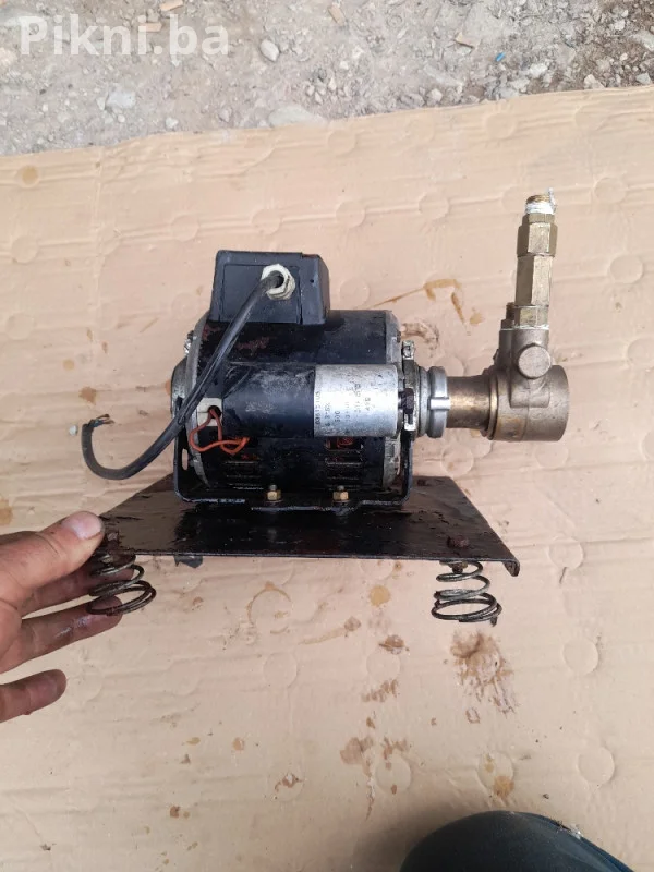 Elektro motor sa pumpom za visokotlacnom vodu fluid-o-tech