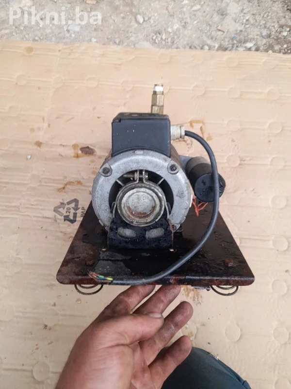 Elektro motor sa pumpom za visokotlacnom vodu fluid-o-tech