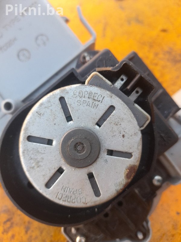 Turbina sa grjacem od mašine za pranje sudja