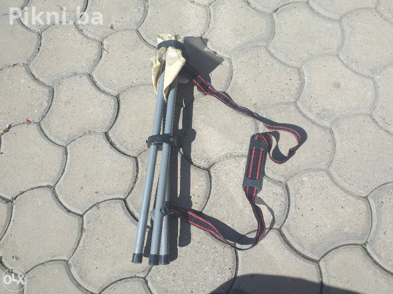 Prijenosna Sklopiva Stolica Tronožac (za pecanje, lov, kampovanje