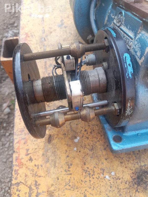 Elektro motor sa puz reduktorom 180w 24 obrtaja