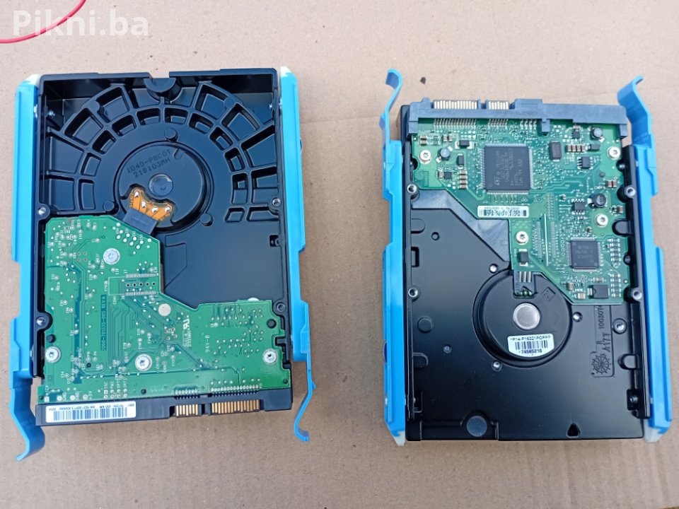 2x Hard Disk (HDD) SATA - WD 80GB + Seagate 120GB - Povoljno