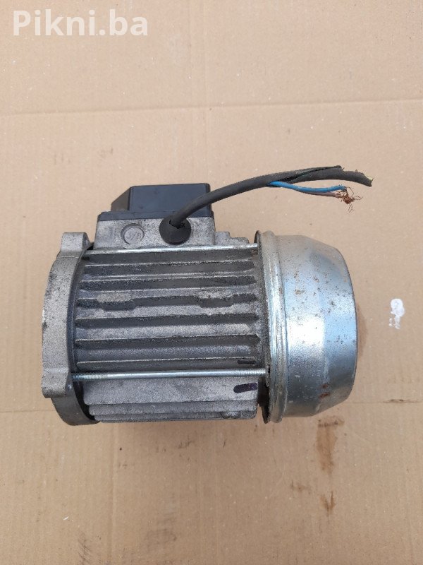 Elektro motor 220v elektronika elektomotori