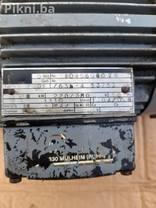Trofazni ELEKTROMOTOR sa REDUKTOROM (0.18 kW) | Izlaz 65 u min