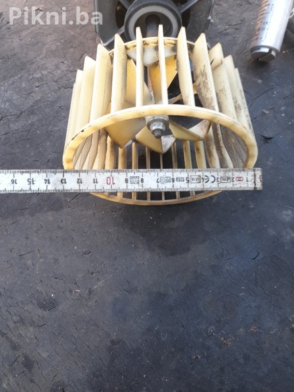 MOTOR SA VENTILATORIMA za Sušilicu Electrolux EDC77550W (ACC 2058