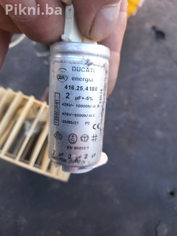 MOTOR SA VENTILATORIMA za Sušilicu Electrolux EDC77550W (ACC 2058
