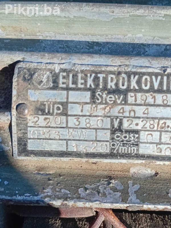 Elektro motor elektrokovina 220v 1320 obrtaja elektromotori