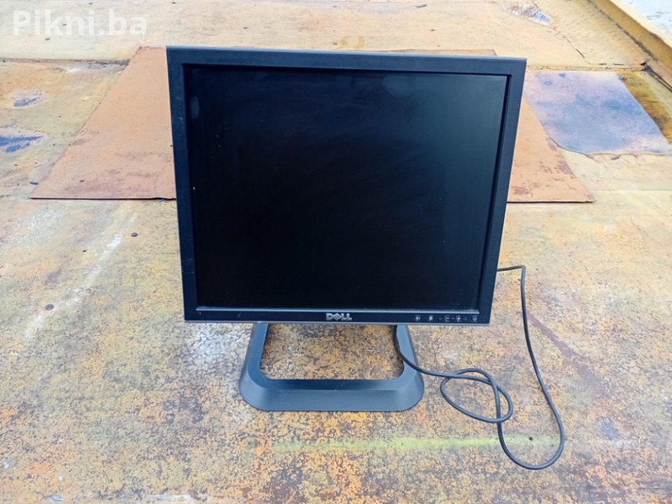 BRZA PRODAJA! Dell Monitor (17/19 inča, DVI/VGA/USB) - Povoljno!