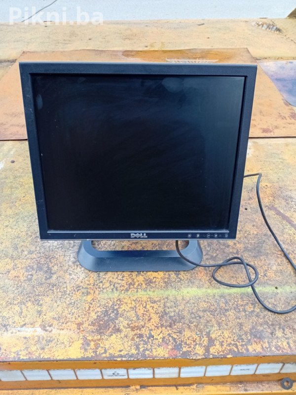 BRZA PRODAJA! Dell Monitor (17/19 inča, DVI/VGA/USB) - Povoljno!