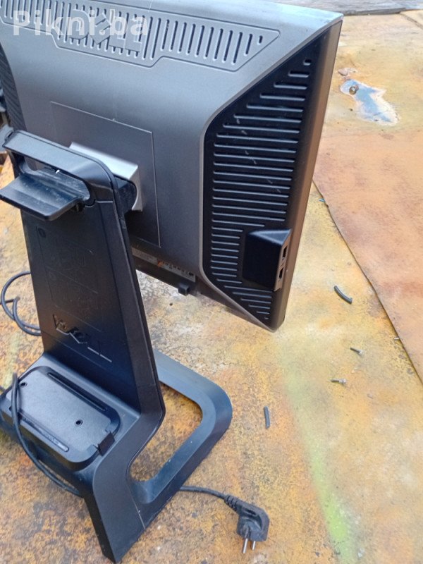 BRZA PRODAJA! Dell Monitor (17/19 inča, DVI/VGA/USB) - Povoljno!