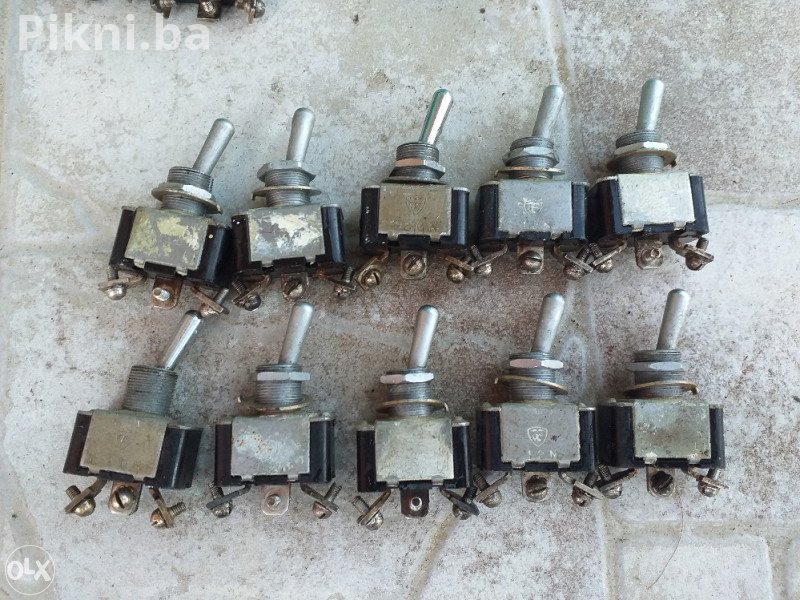 LOT 10x Industrijski Prekidači / Toggle Switches UKLJ-ISKLJ-UKLJ