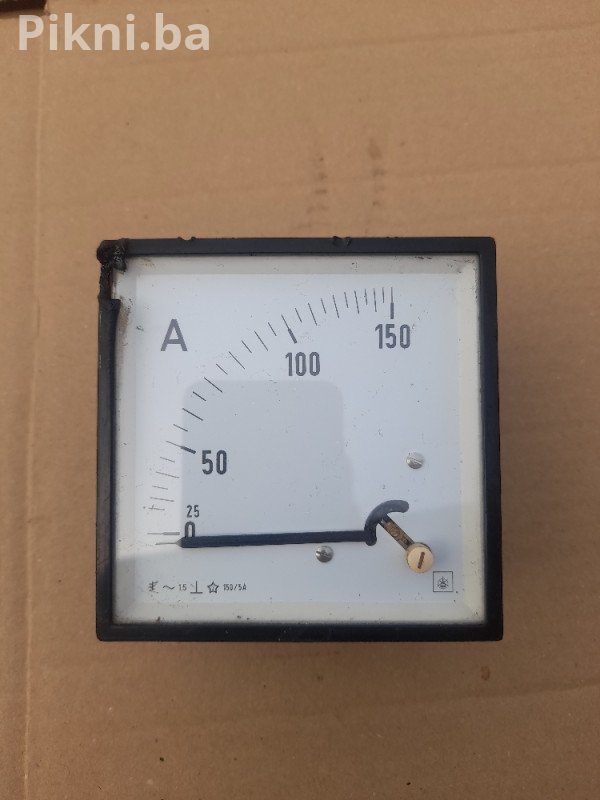 Industrijski Panelni Ampermetar AC 150A / 5A (Za Strujni Transfor