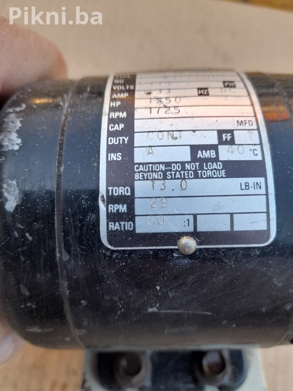 Elektro motor sa reduktorom 110v 1750/29 obrtaja elektromotori
