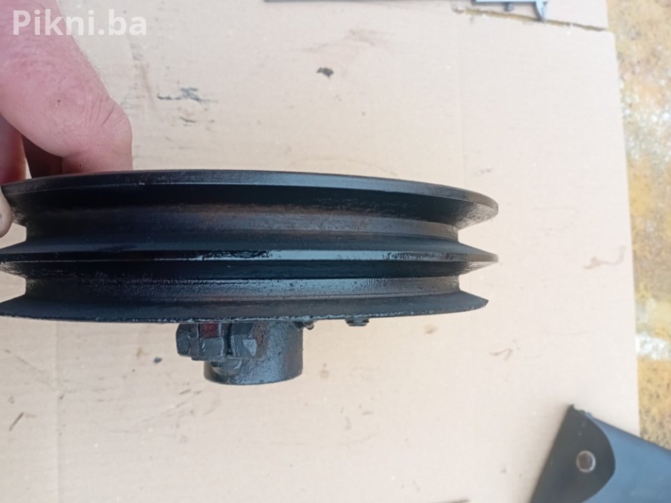 Metalalna remenica 210mm elektro motor elektromotori
