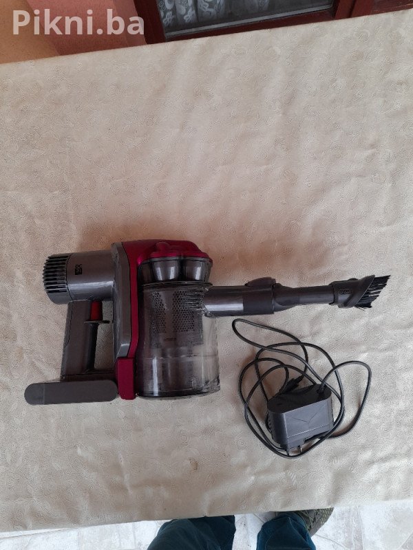 Stapni usisivac DYSON usisivaci na baterije