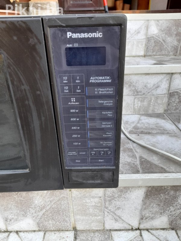 Profesionalna mikrotalasna Panasonic mikrovalna pec pecica