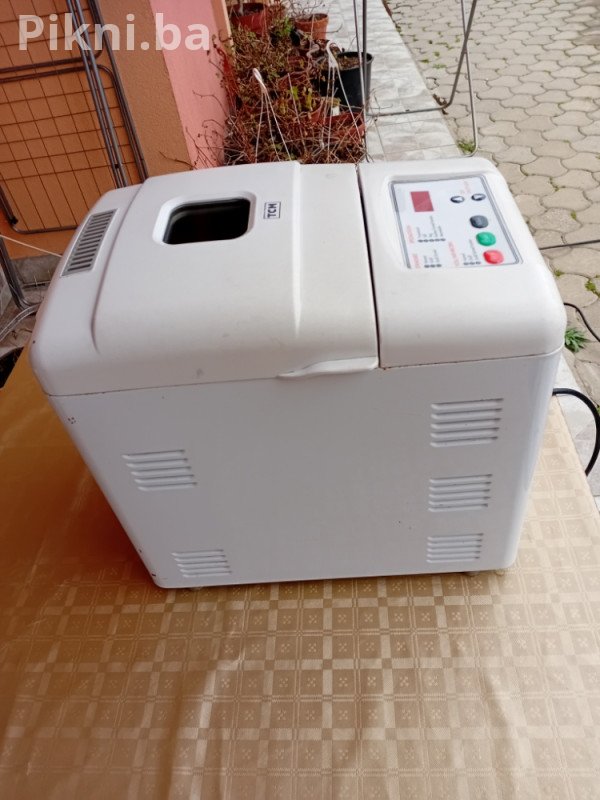 TCM Pekač Hljeba (Bread Maker) Potpuno Automatski