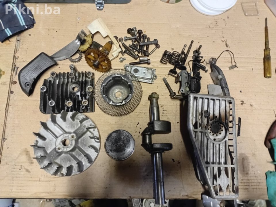 Dijelovi motor Briggs stratton kosacice kosilice