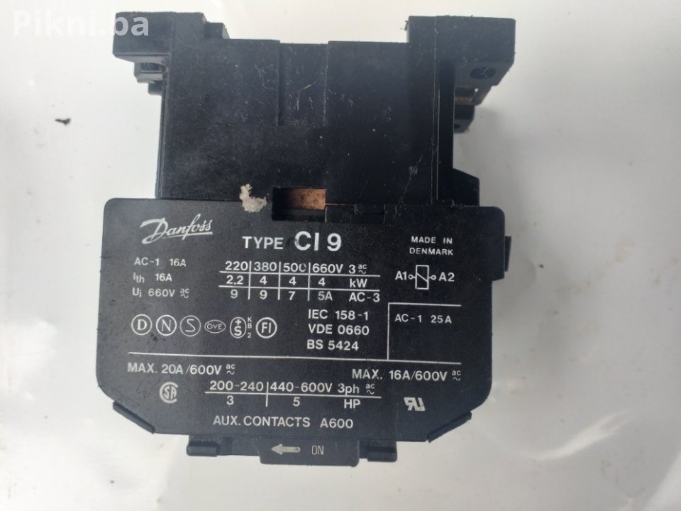 Kontaktor DANFOSS CI9 16 A 220v sklopka elektromagnetni