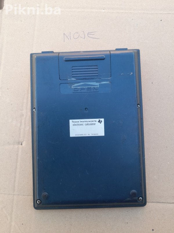 VINTAGE NAUČNI KALKULATOR TEXAS INSTRUMENTS TI-30 D