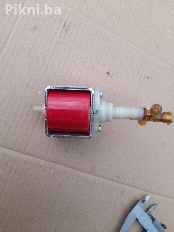 Prodajem ULKA solenoid pumpu 48W - odlična za vodu i naftu
