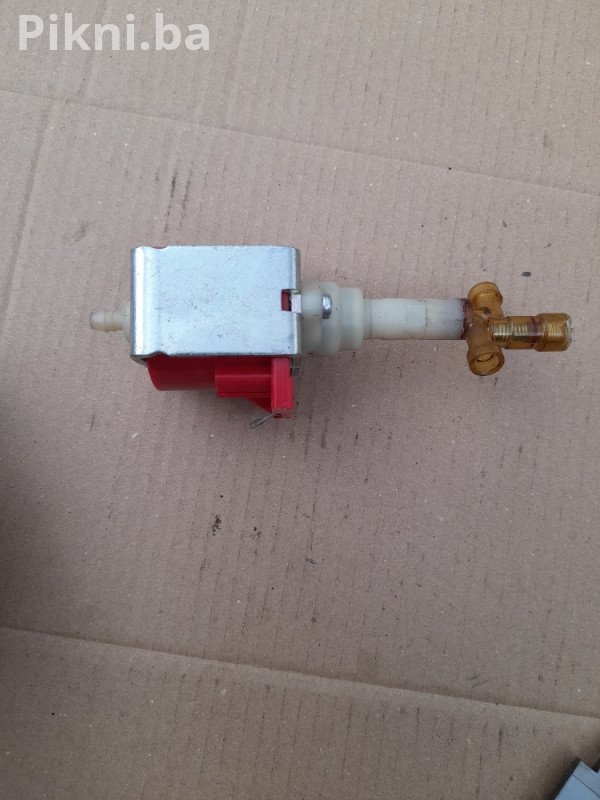 Prodajem ULKA solenoid pumpu 48W - odlična za vodu i naftu