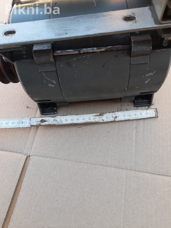 Izuzetan Elektromotor 220v - Jugodent Novi Sad ( kompresor ) 120k