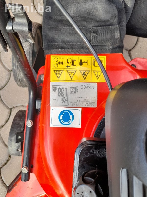 Usisivac za lisce prqsine Al-ko na benzin duvaljka italija