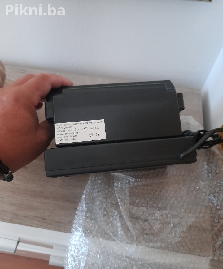 UV Aparat za Provjeru Novčanica / Detektor Lažnog Novca NOVO