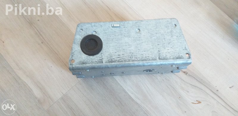BELIMO KM 220 Aktuator za Klapne (220V)