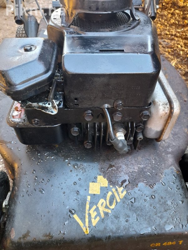 BRIGGS & STRATTON MOTOR za Kosilicu - Super Stanje HITNA PRODAJA