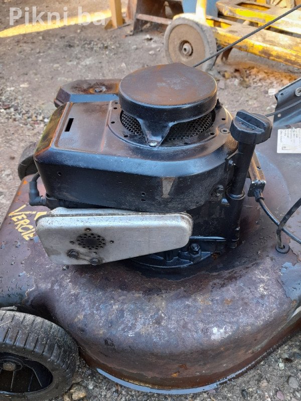 BRIGGS & STRATTON MOTOR za Kosilicu - Super Stanje HITNA PRODAJA