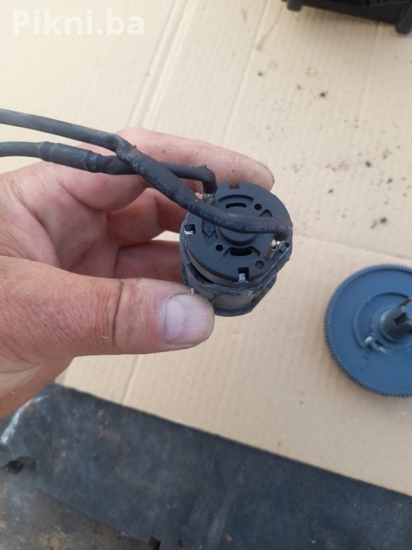 MINI DC MOTOR SA ZUPČANICIMA - SAECO Aparat za Kafu - POVOLJNO!