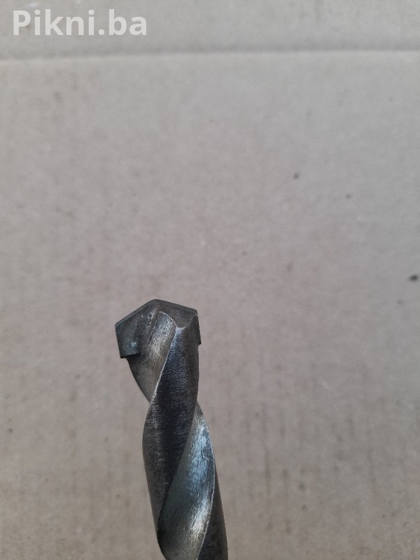 HITNO! PROFESIONALNA BURGIJA 16.5mm x 40cm - SAMO 25 KM!