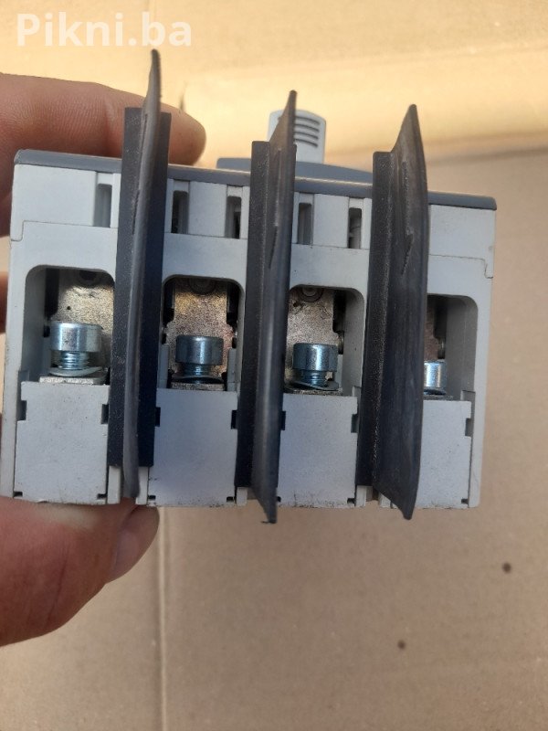 PROFESIONALNI ABB Prekidač Snage SACE Tmax XT1B 160A - Industrijs