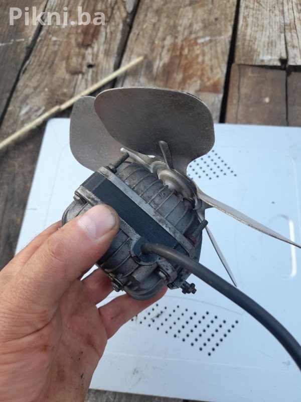 Hitna prodaja elektromotora ventilatora turbine - 30 KM!